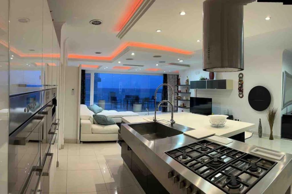 דירות Oceanfront 3Br Penthouse Luxury & Views In סליאמה מראה חיצוני תמונה